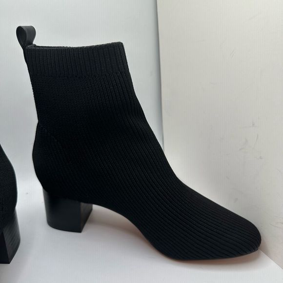 CUSHIONAIRE Women's Neely Stretch bootie +Memory Foam 7 BLACK - Picture 6 of 7